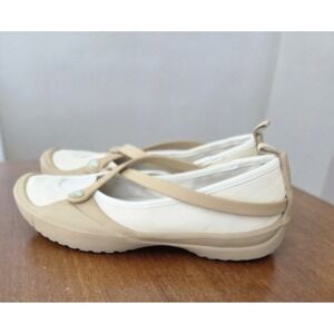 Crocs Celeste Mary Jane Womens 7 Canvas Natural Comfort Shoes‎ Tan Ivory